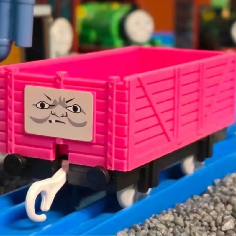 В наличии: Пластиковая игрушка – обзор и цена Toy Train Track Set
